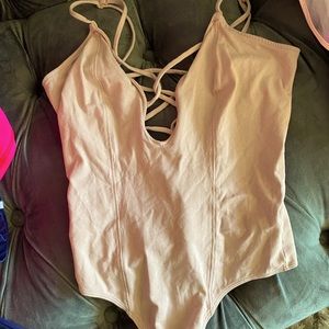 Mauve cutout body suit 💓